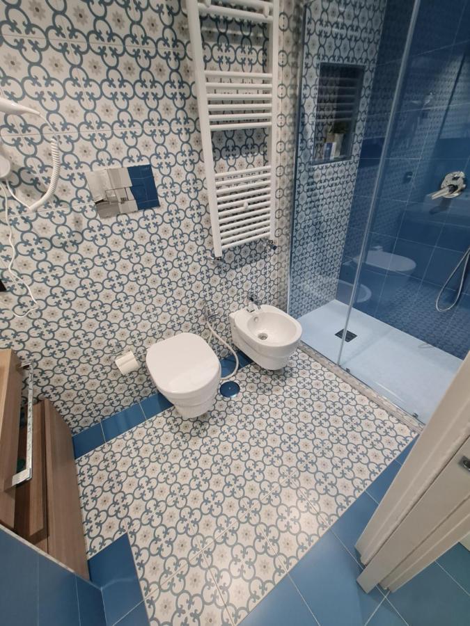 Chiaja Lux House Apartment Наполи Екстериор снимка