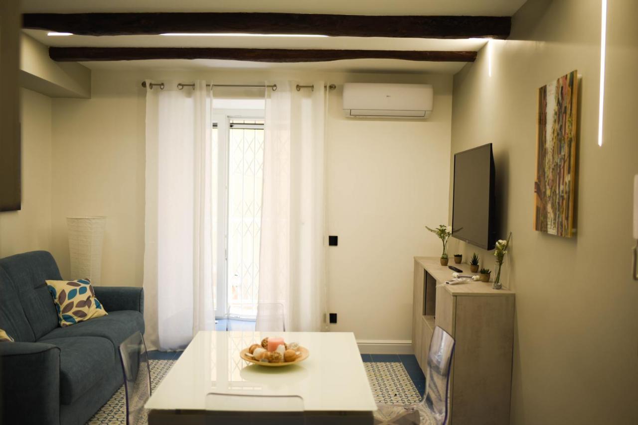 Chiaja Lux House Apartment Наполи Екстериор снимка